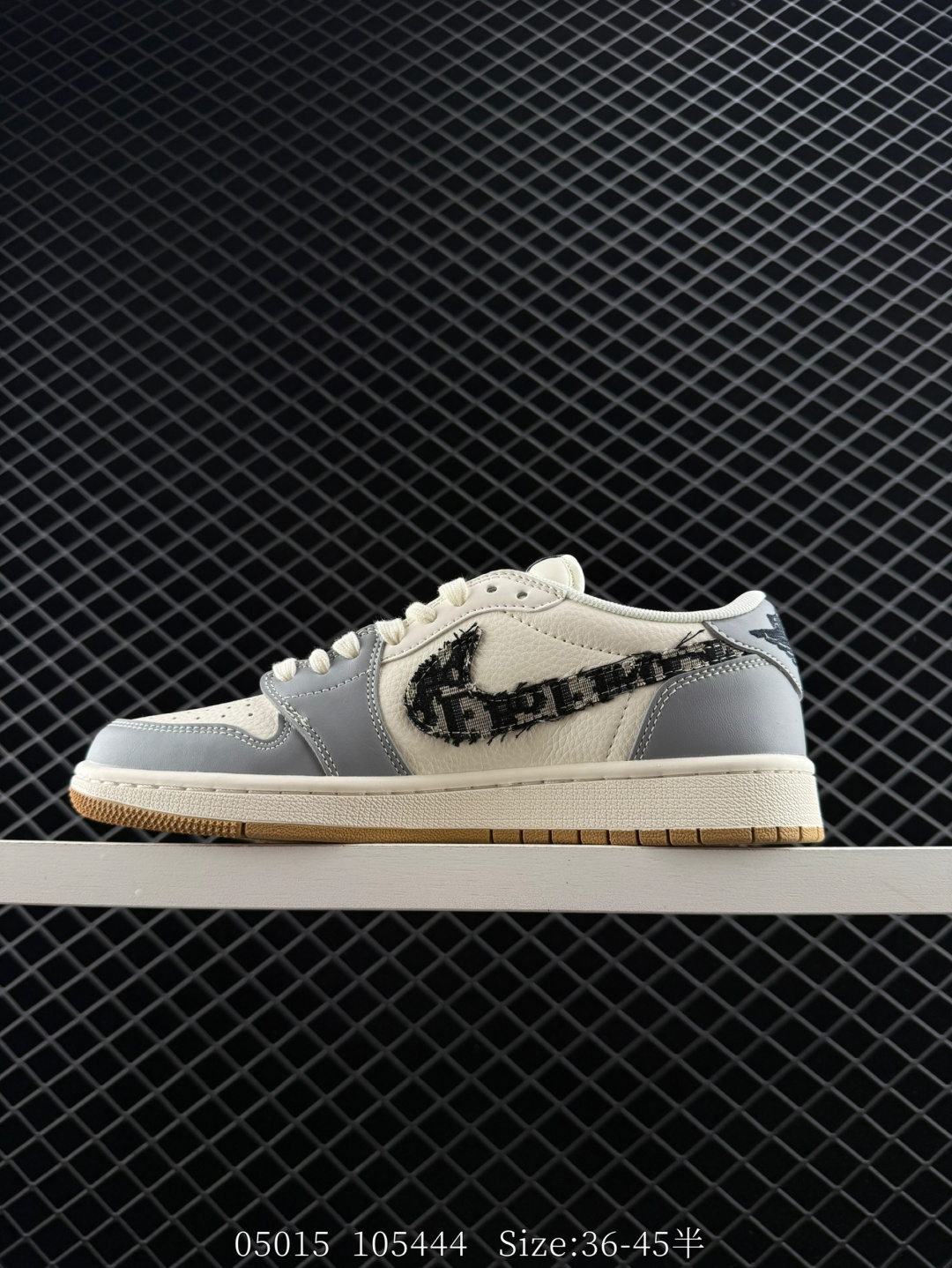 Travis Scott x Air Jordan 1 ” Reverse Mocha “